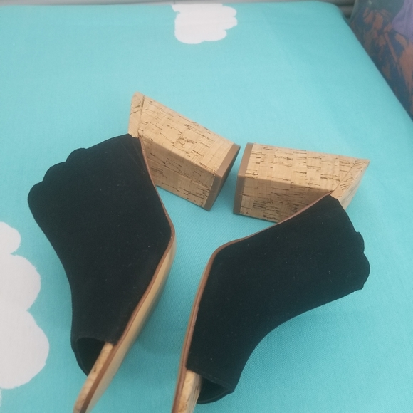 Marc fisher  sandals - Picture 6 of 7